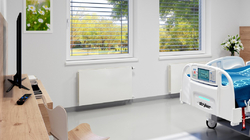 KORADO RADIK HYGIENE 30-0700/1600, boční připojení, white RAL9016